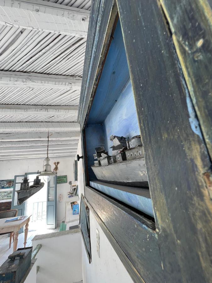 Windhouses Serifos Luaran gambar